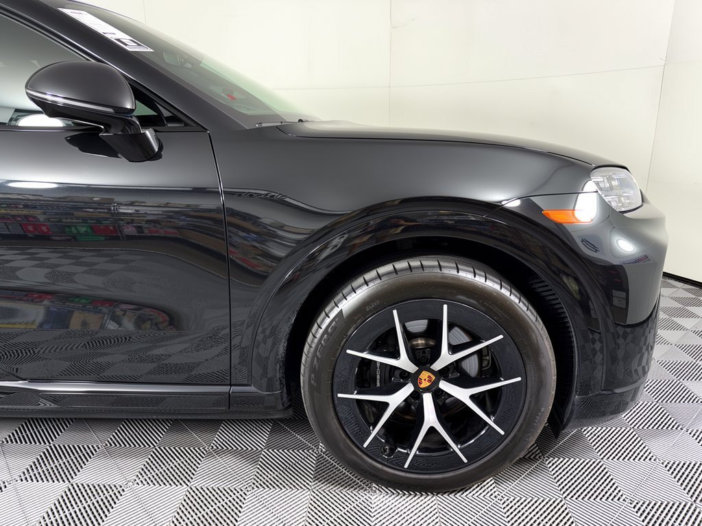 New 2026 Porsche Cayenne Electric AWD/4WD image 13