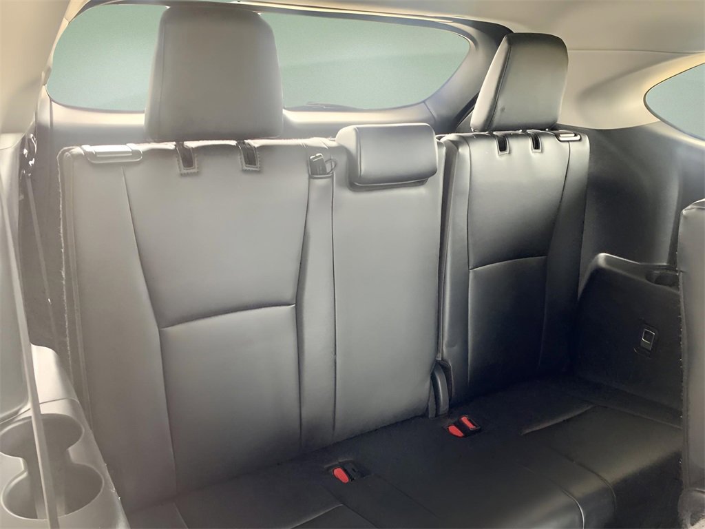 Used 2024 Toyota Highlander XLE image 29