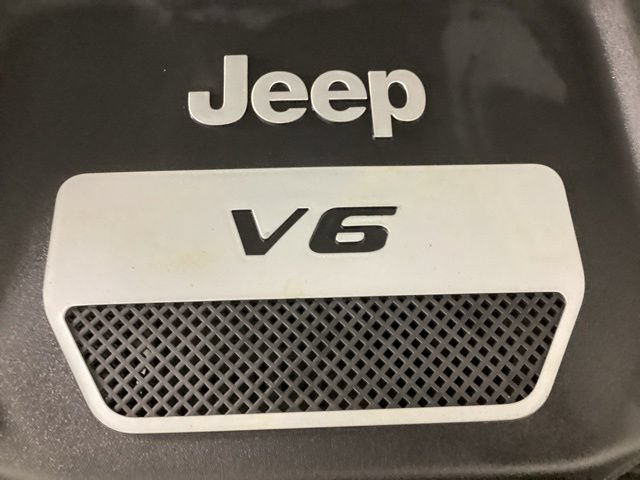 Used 2017 Jeep Wrangler Unlimited Sport AWD/4WD image 38
