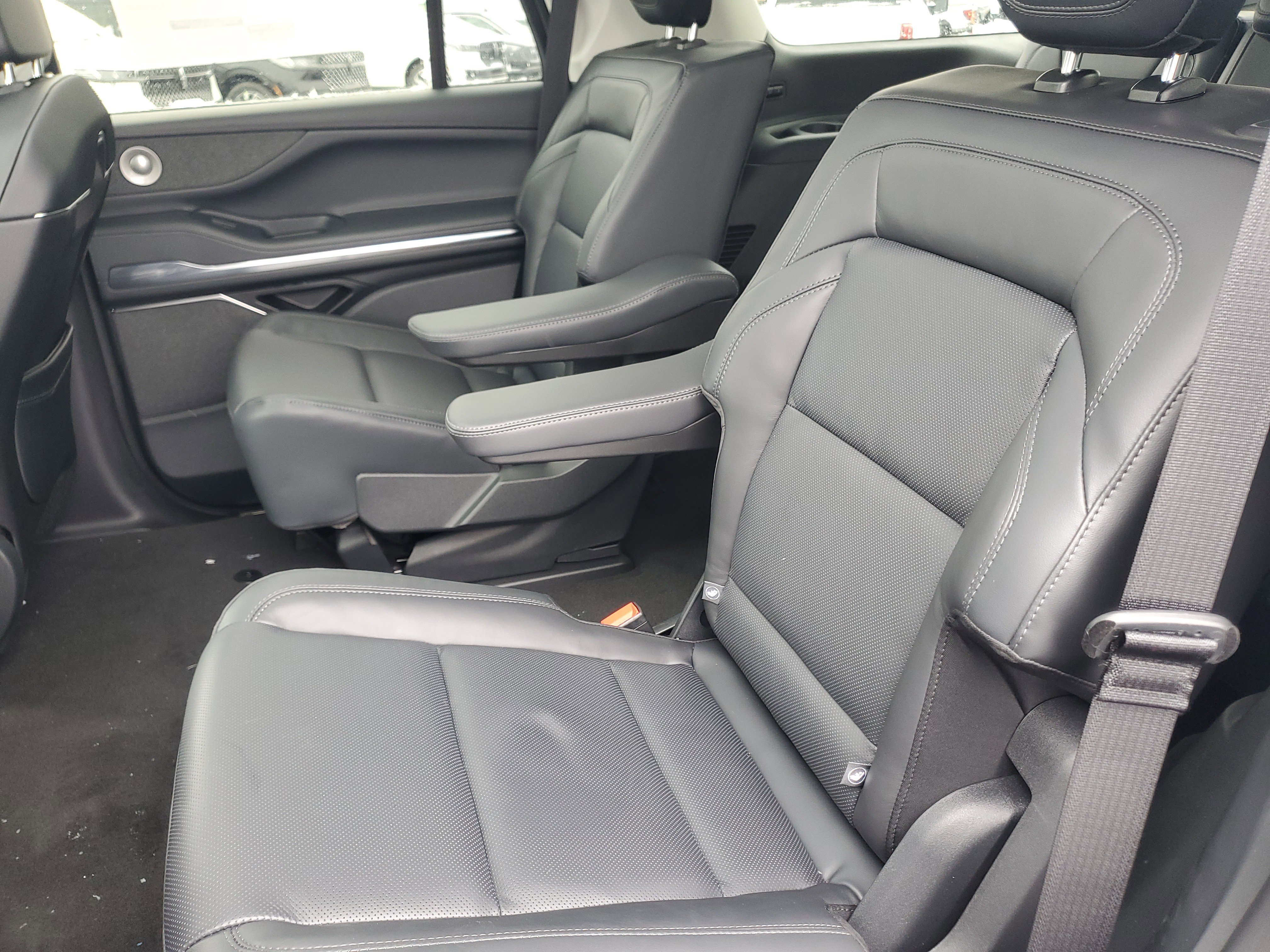 New 2025 Lincoln Navigator Reserve image 30