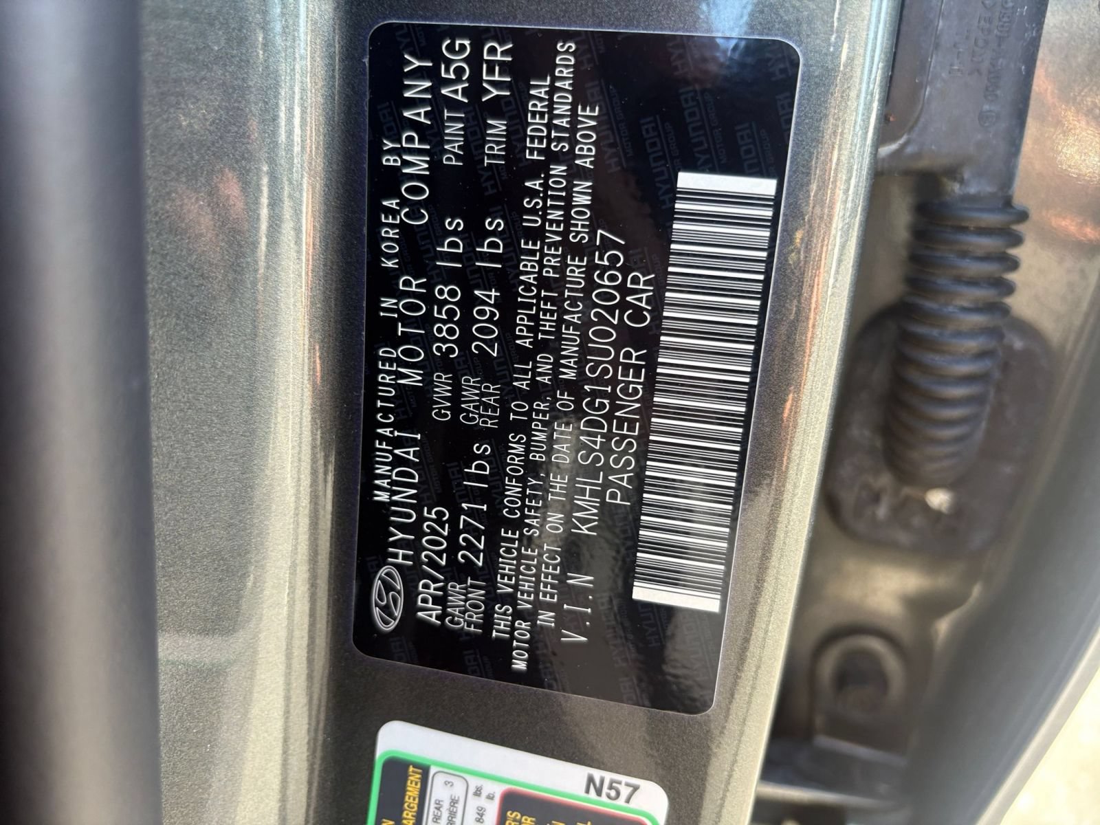 Used 2025 Hyundai Elantra SEL FWD image 29