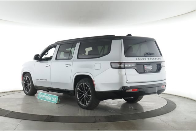 Used 2025 Jeep Grand Wagoneer L Series III w/ Rear Seat Video Group 1 AWD/4WD image 8