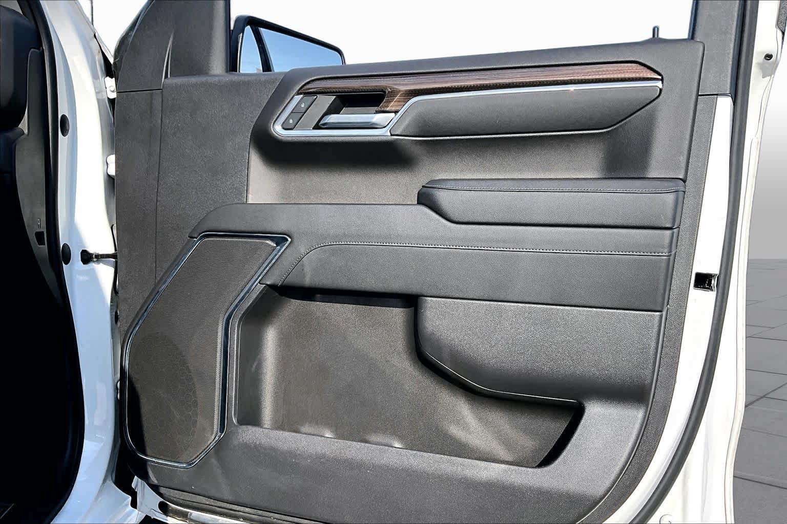 Used 2023 Chevrolet Silverado 1500 LT AWD/4WD image 23