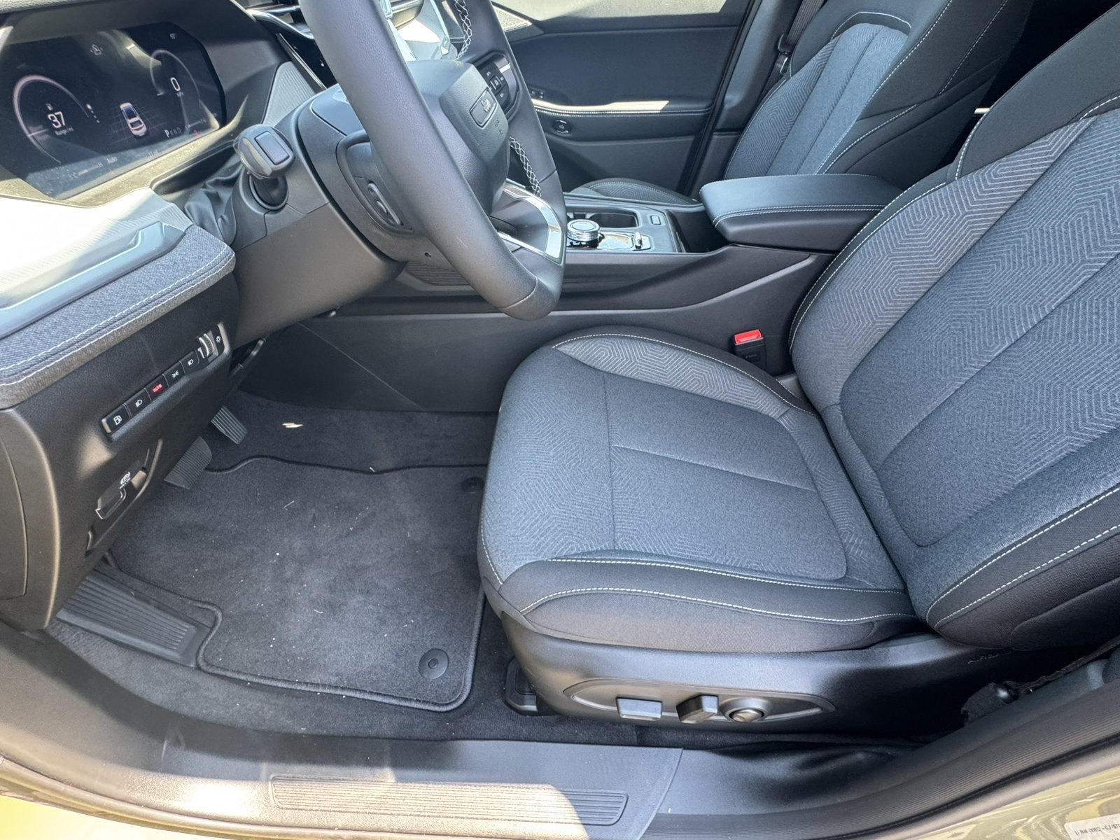 New 2026 Jeep Cherokee Limited AWD/4WD image 9