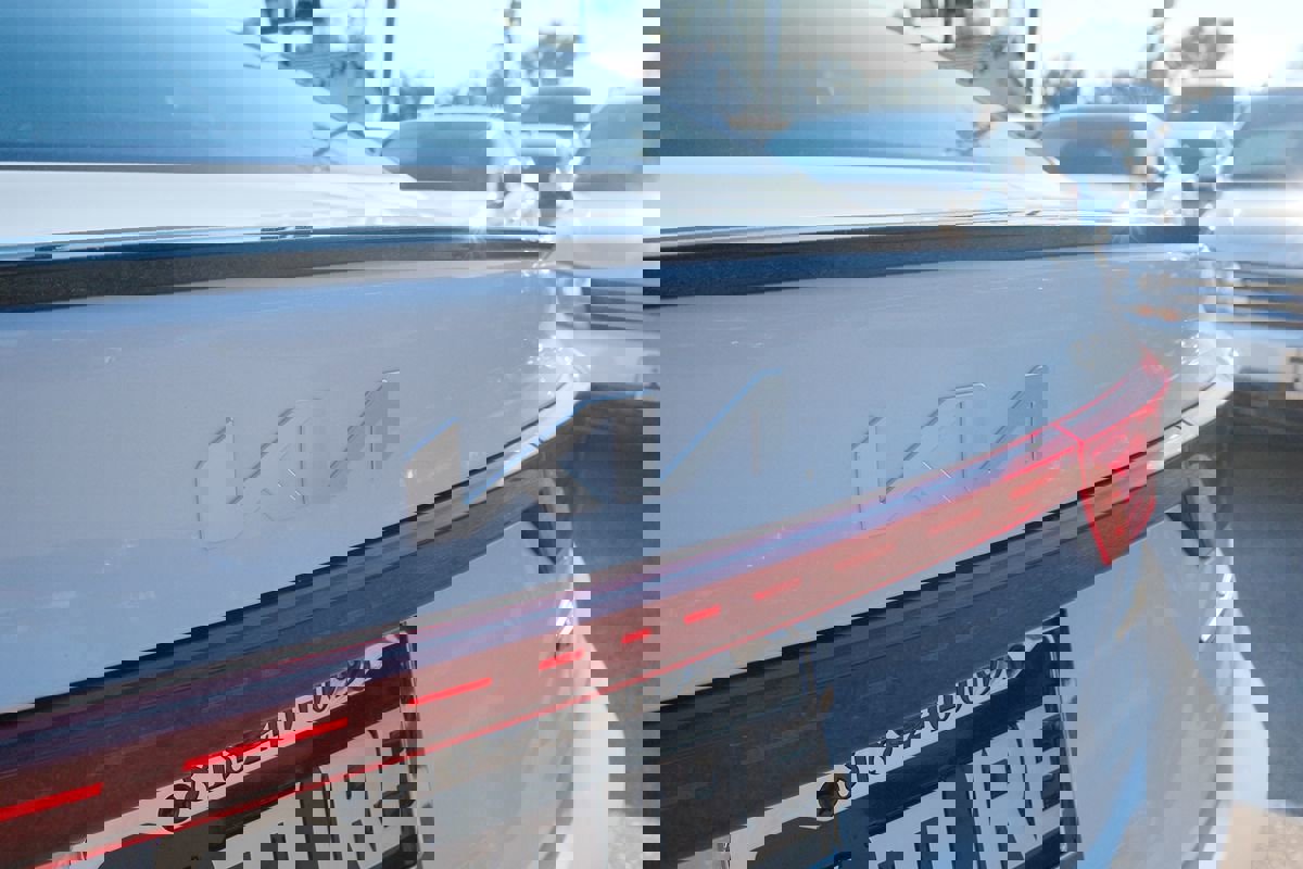 Used 2023 Kia Forte GT-Line image 40