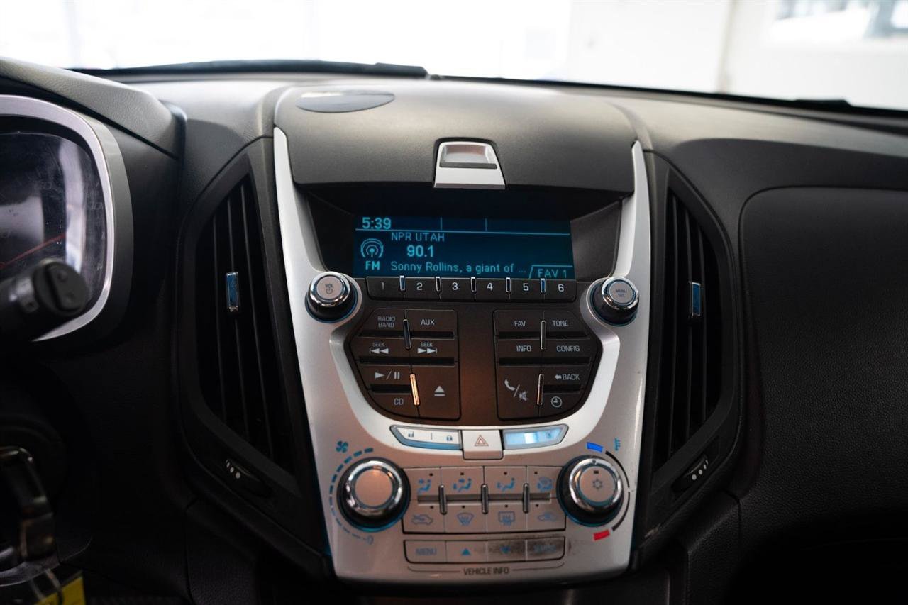 Used 2011 Chevrolet Equinox LT w/ Driver Convenience Package AWD/4WD image 14