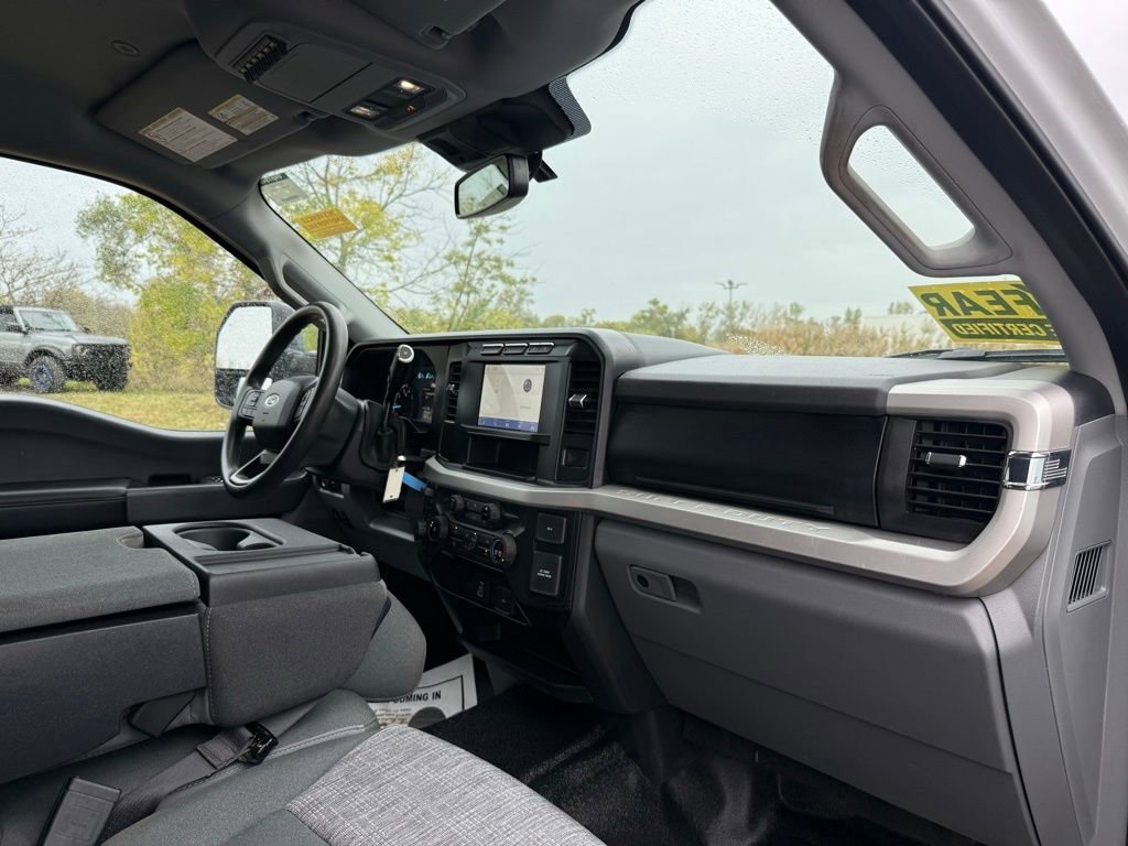 Used 2023 Ford F250 XLT w/ FX4 Off-Road Package image 23