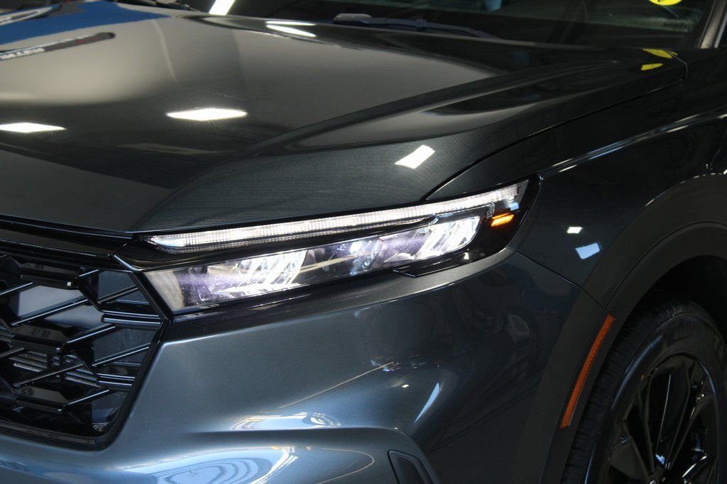 Used 2023 Honda CR-V Sport Touring image 2