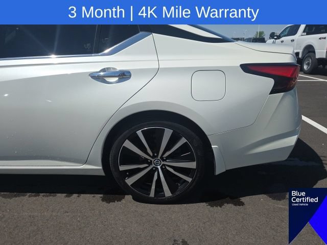 Used 2020 Nissan Altima 2.0 Platinum FWD image 14