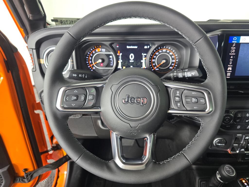 New 2026 Jeep Wrangler Unlimited Sahara w/ Whitecap Package AWD/4WD image 22