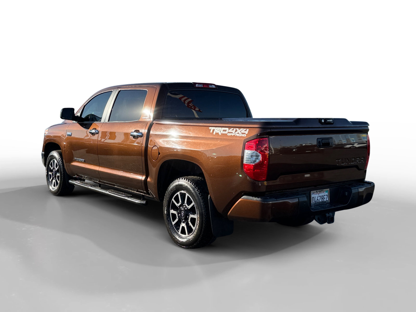Used 2017 Toyota Tundra Limited w/ Limited Premium Package AWD/4WD image 3