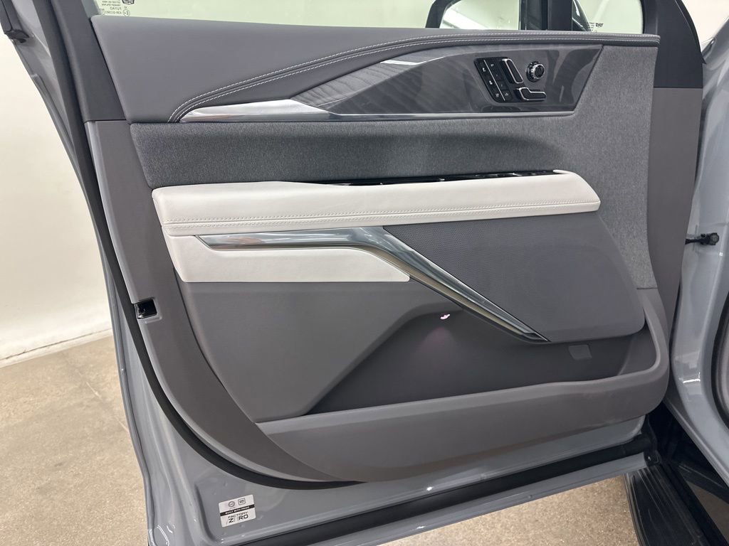 New 2026 Cadillac Escalade IQL Luxury image 29