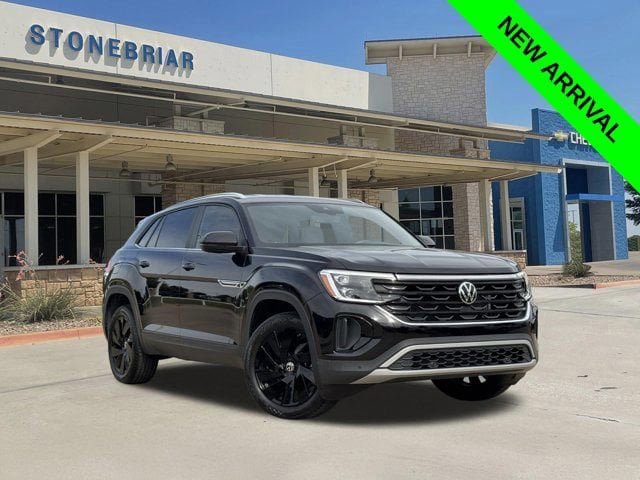 Used 2025 Volkswagen Atlas Cross Sport SE AWD/4WD image 1