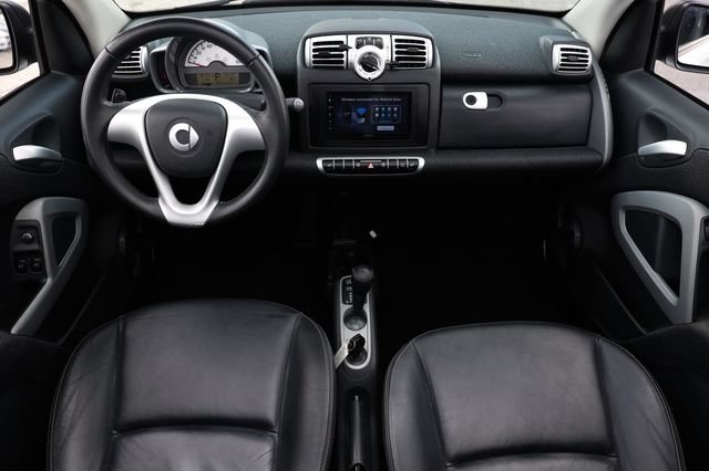 Used 2008 smart fortwo passion RWD image 2