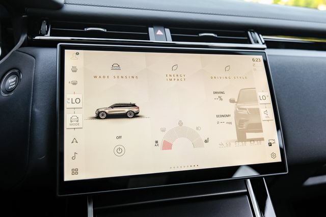 New 2026 Land Rover Range Rover Velar Belgravia AWD/4WD image 37