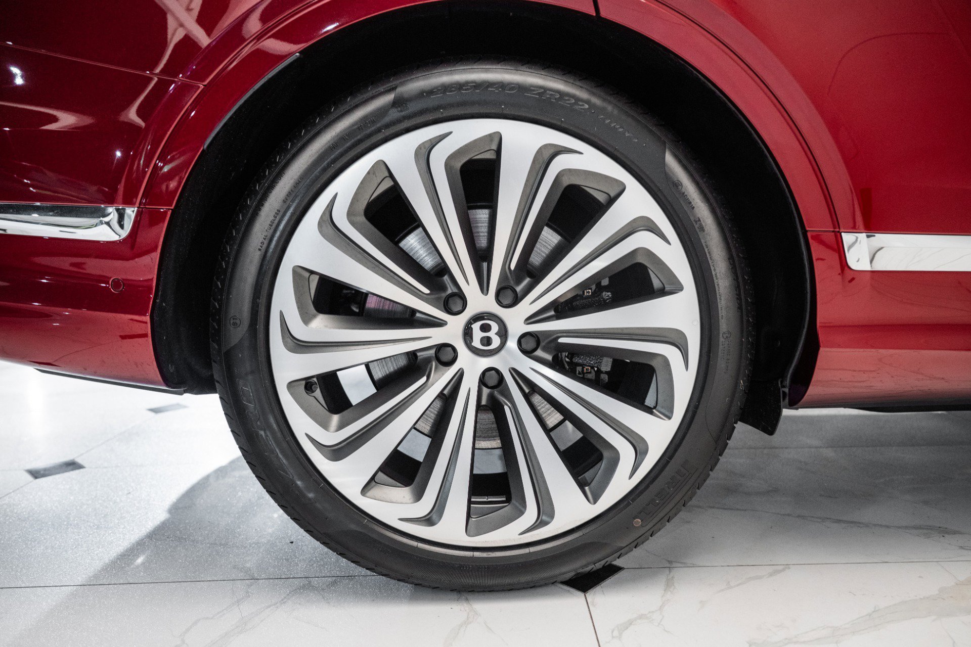 New 2025 Bentley Bentayga image 17