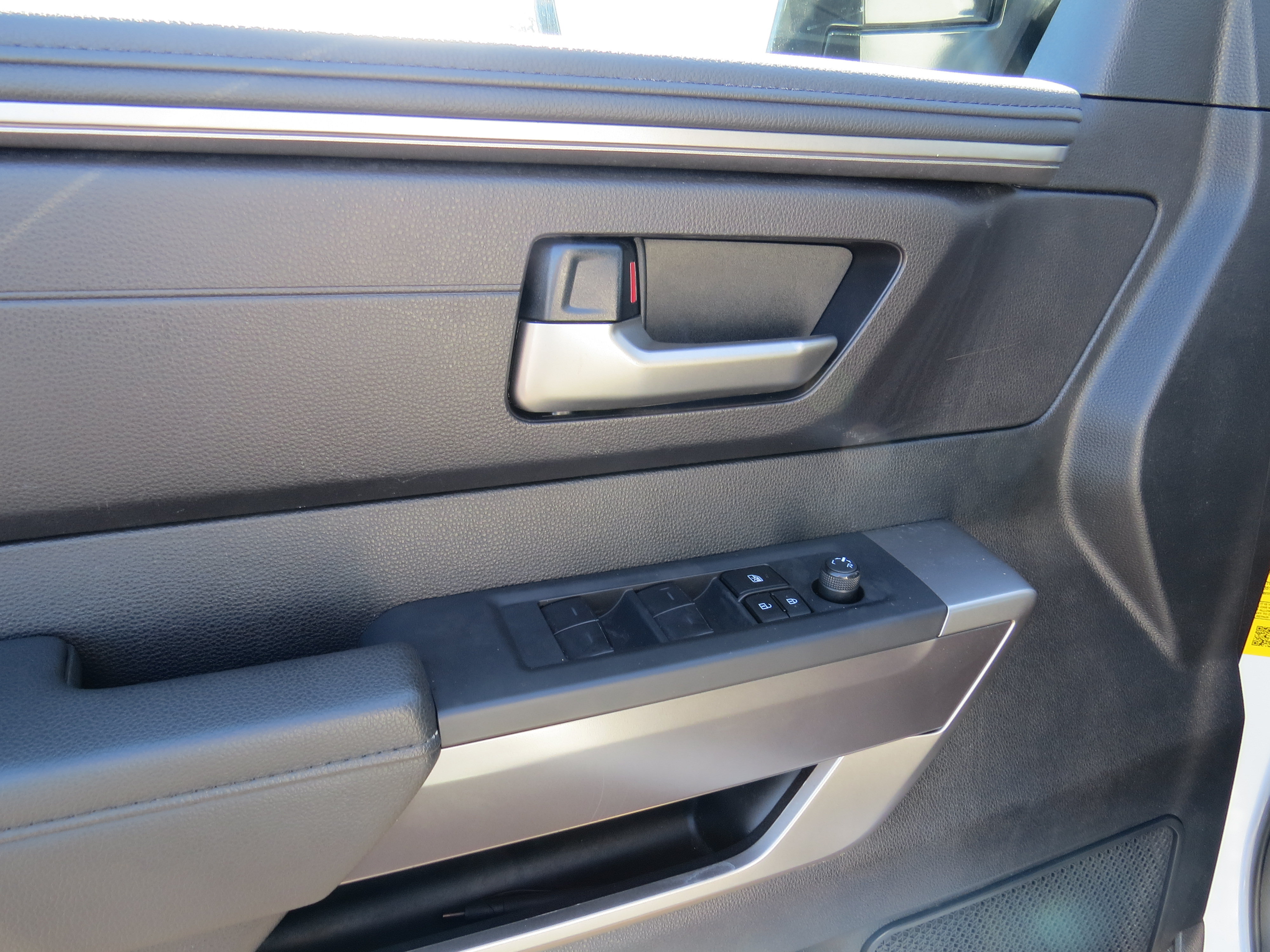 Used 2023 Toyota Tundra SR5 w/ SR5 Convenience Package AWD/4WD image 16