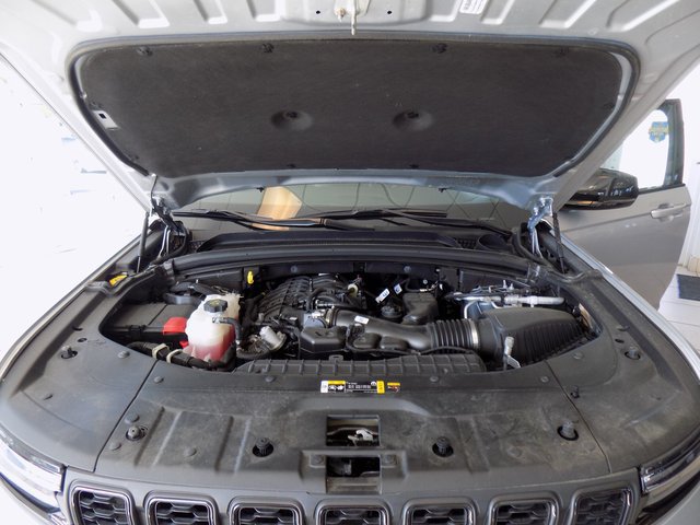 New 2024 Jeep Grand Cherokee L Altitude AWD/4WD image 34