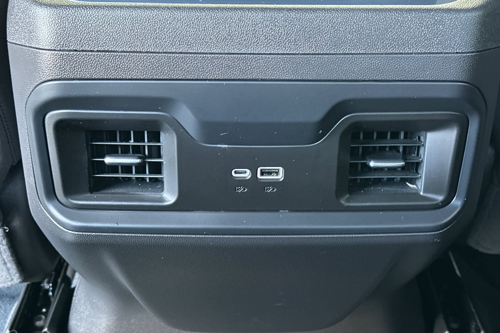 Used 2025 Chevrolet Silverado 1500 LT w/ LPO, Dark Essentials Package RWD image 15