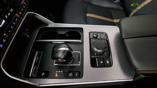 Used 2025 MAZDA CX-70 Plug-In Hybrid w/ Premium Plus AWD/4WD image 69
