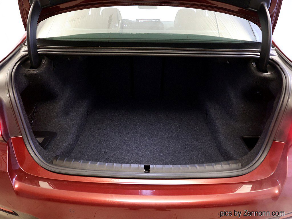 Certified 2022 BMW M550i xDrive w/ Executive Package image 32