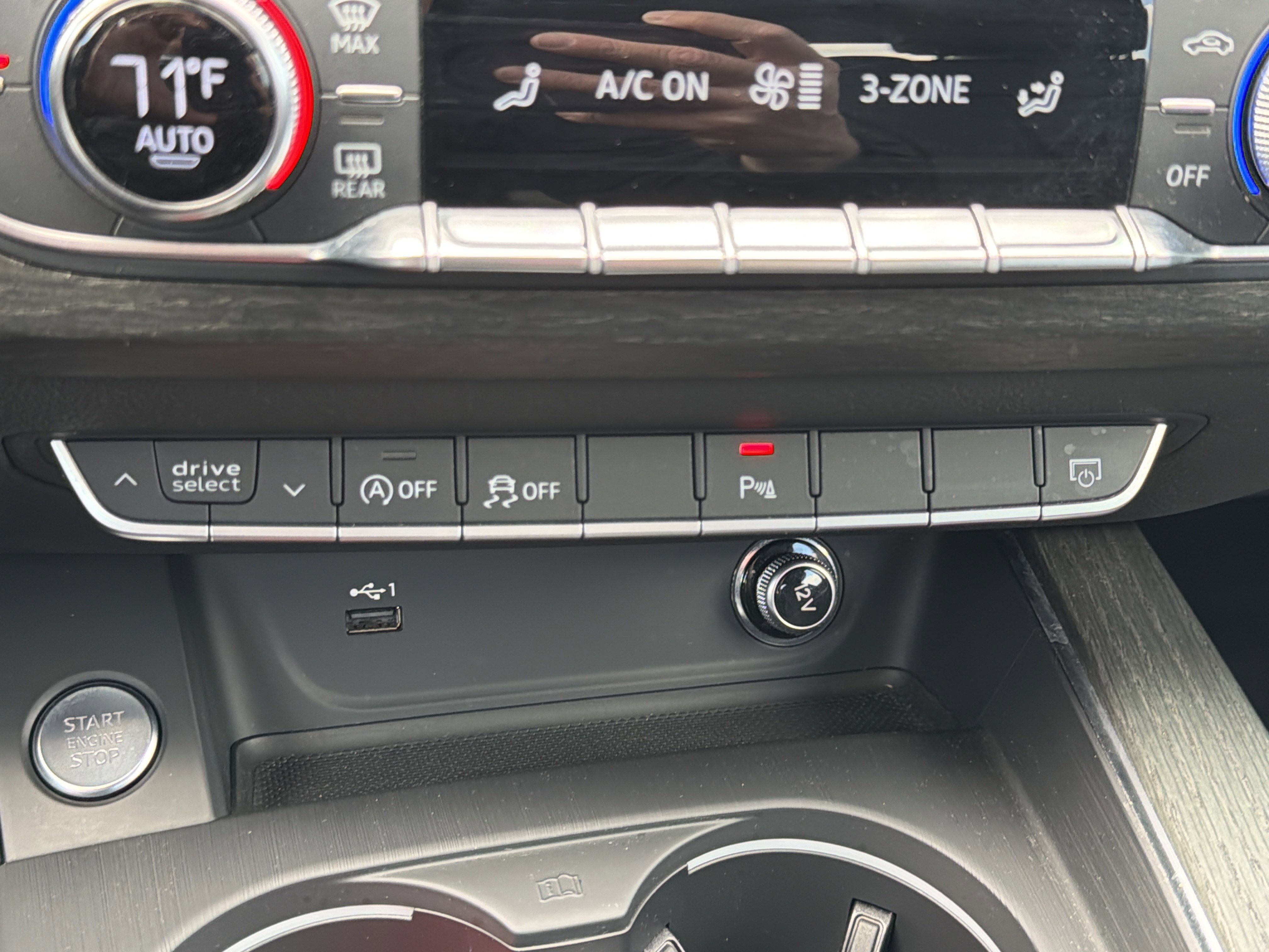Used 2019 Audi A4 2.0T Premium Plus w/ Premium Plus Package AWD/4WD image 27