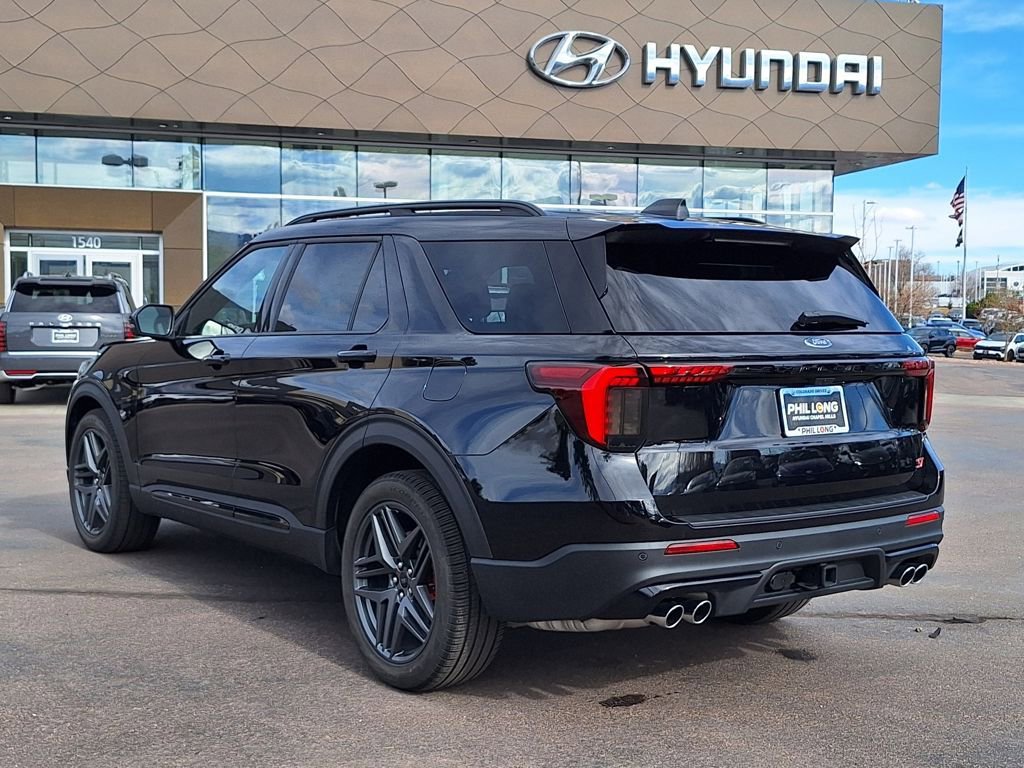 Used 2025 Ford Explorer ST w/ Sun And Sound Package image 5