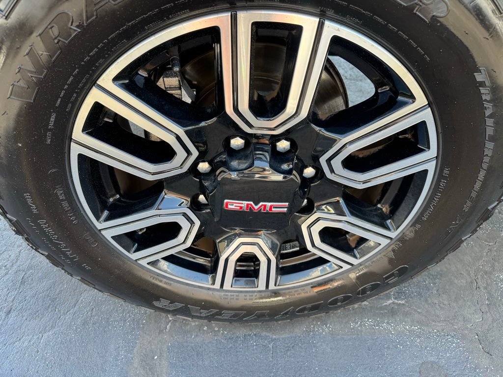 Certified 2021 GMC Sierra 2500 AT4 w/ Snow Plow Prep/Camper Package AWD/4WD image 10