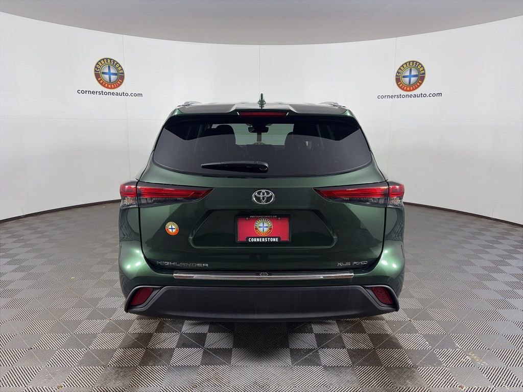 Used 2023 Toyota Highlander XLE image 20