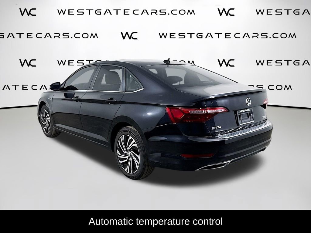 Used 2021 Volkswagen Jetta SEL Premium image 5