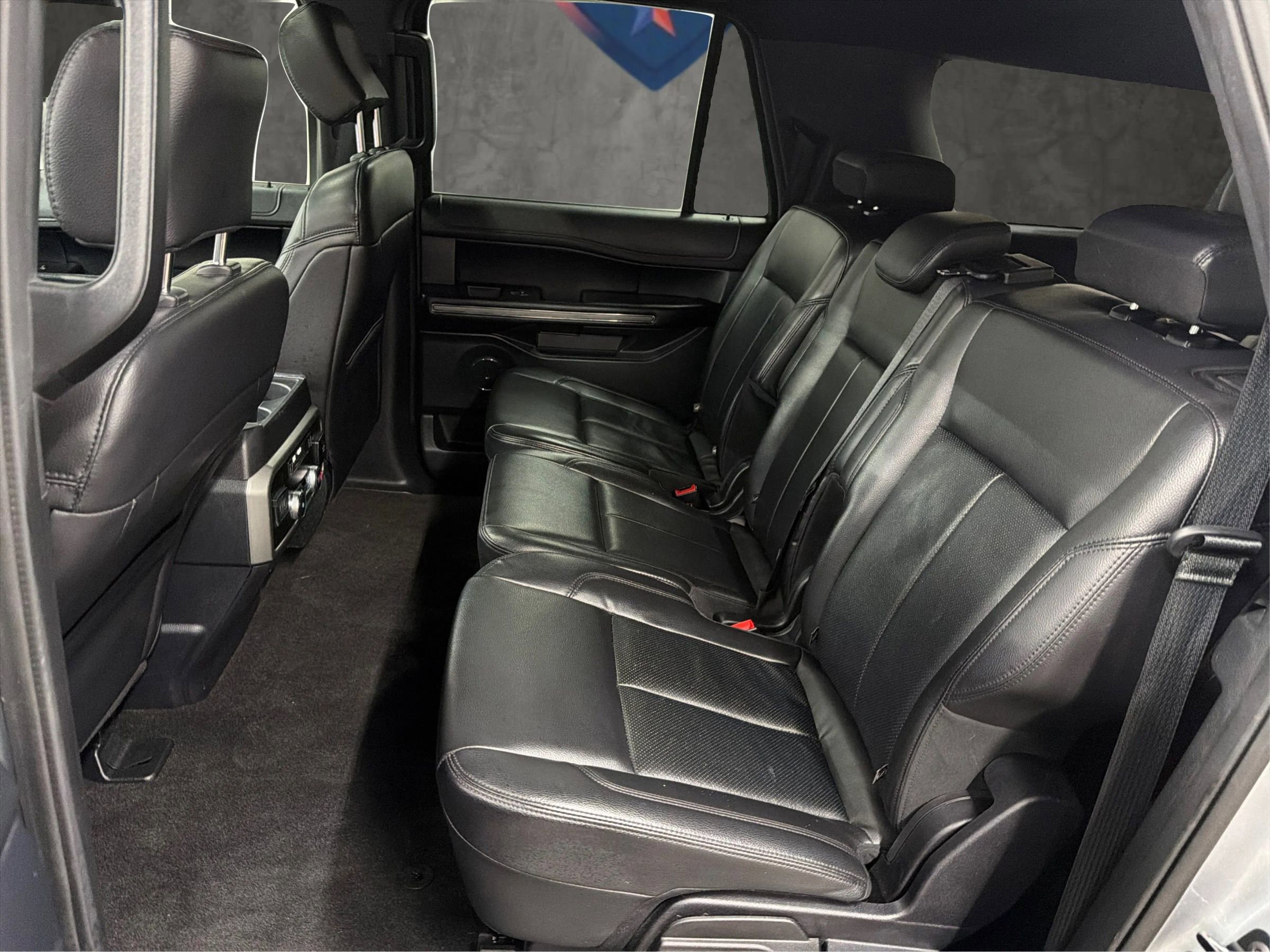 Used 2020 Ford Expedition Max XLT w/ Equipment Group 202A image 33