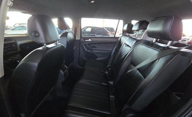 Used 2024 Volkswagen Tiguan SE image 12