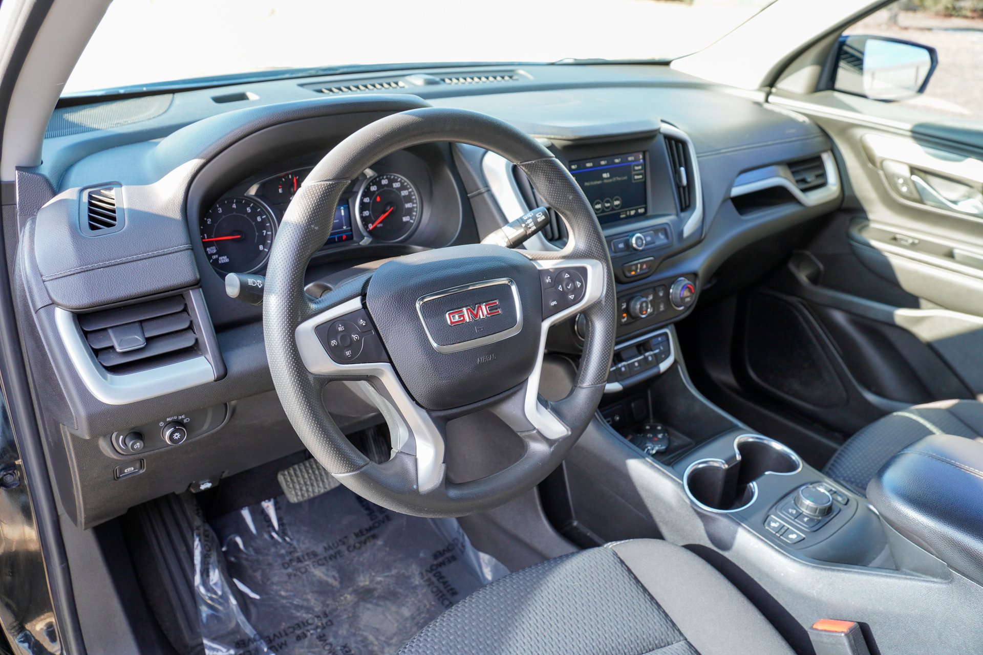 Used 2022 GMC Terrain SLE w/ Driver Convenience Package image 10