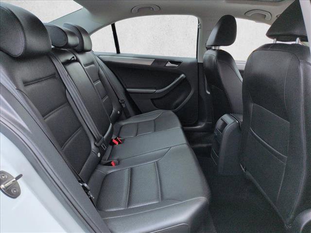 Used 2017 Volkswagen Jetta SE FWD image 22