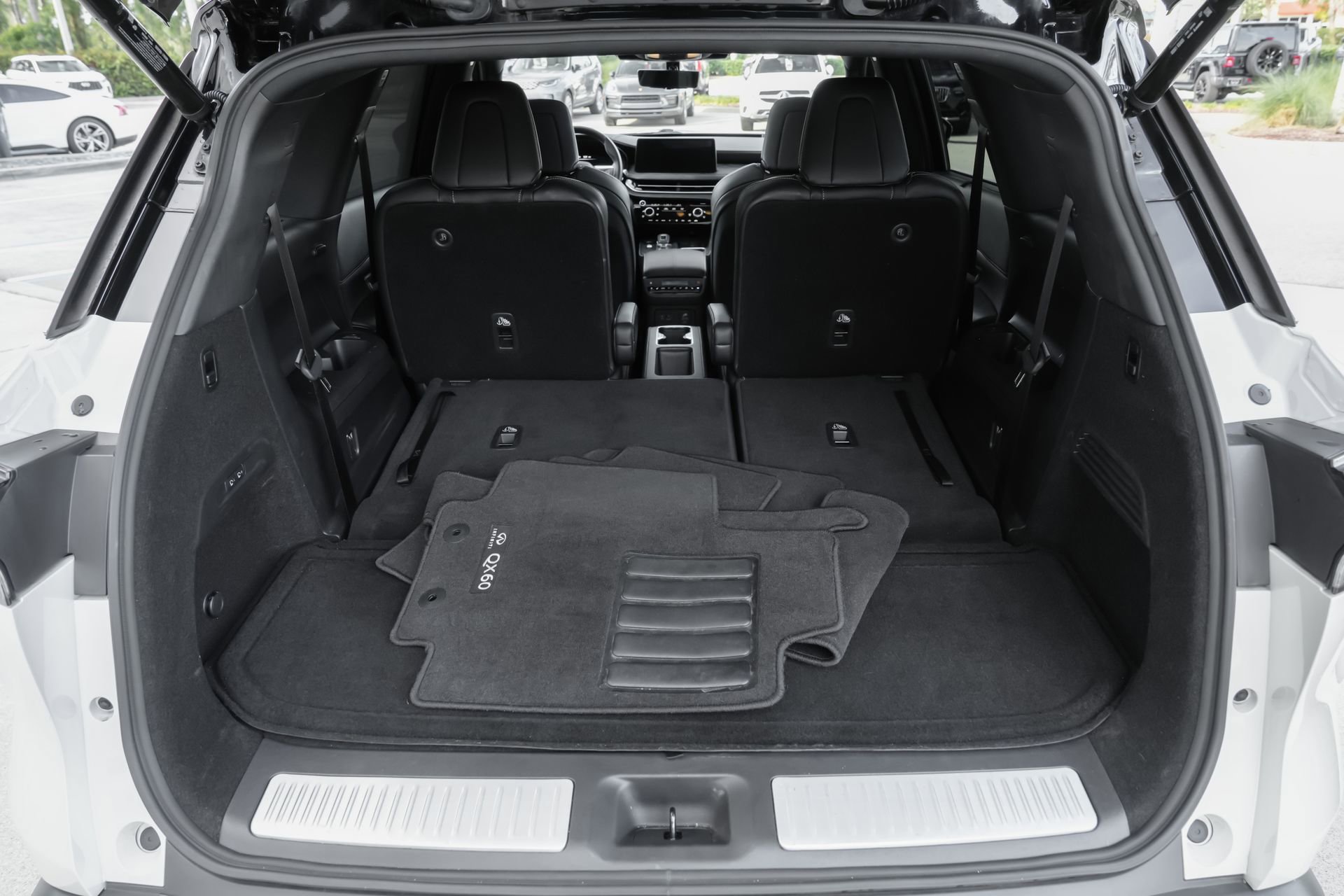 Certified 2022 INFINITI QX60 Autograph w/ Cargo Package FWD image 40