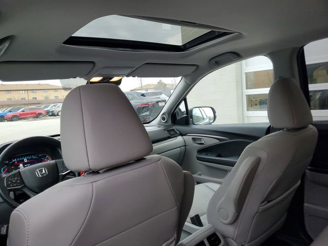 Used 2021 Honda Pilot Black Edition image 9