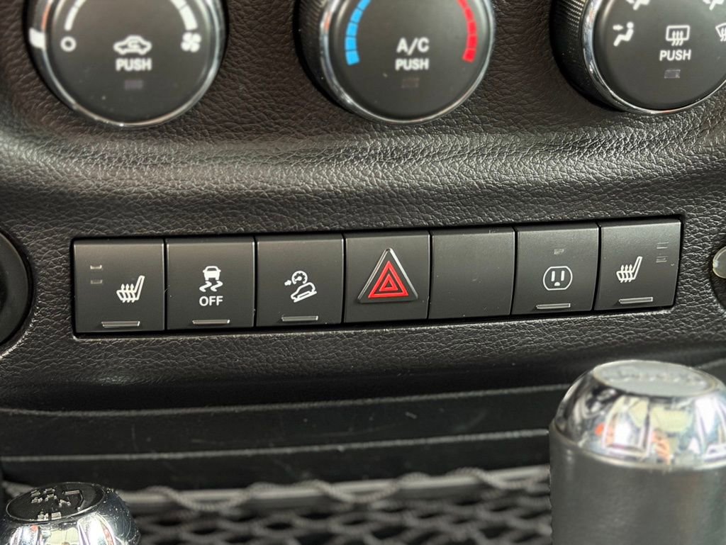 Used 2017 Jeep Wrangler 75th Anniversary image 16