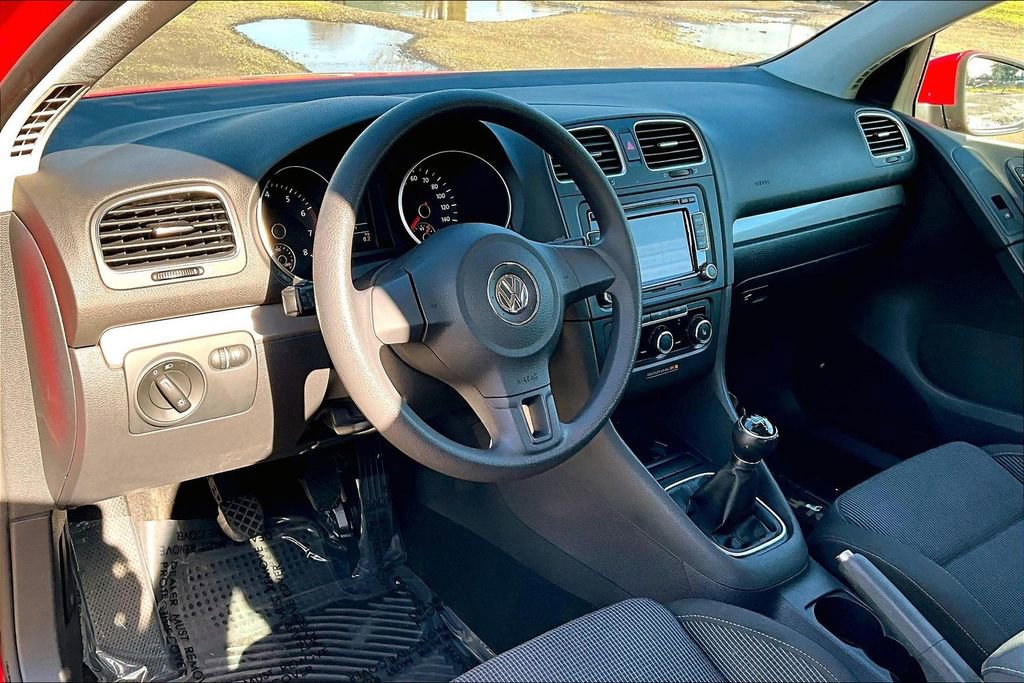 Used 2012 Volkswagen Golf 2-Door image 18