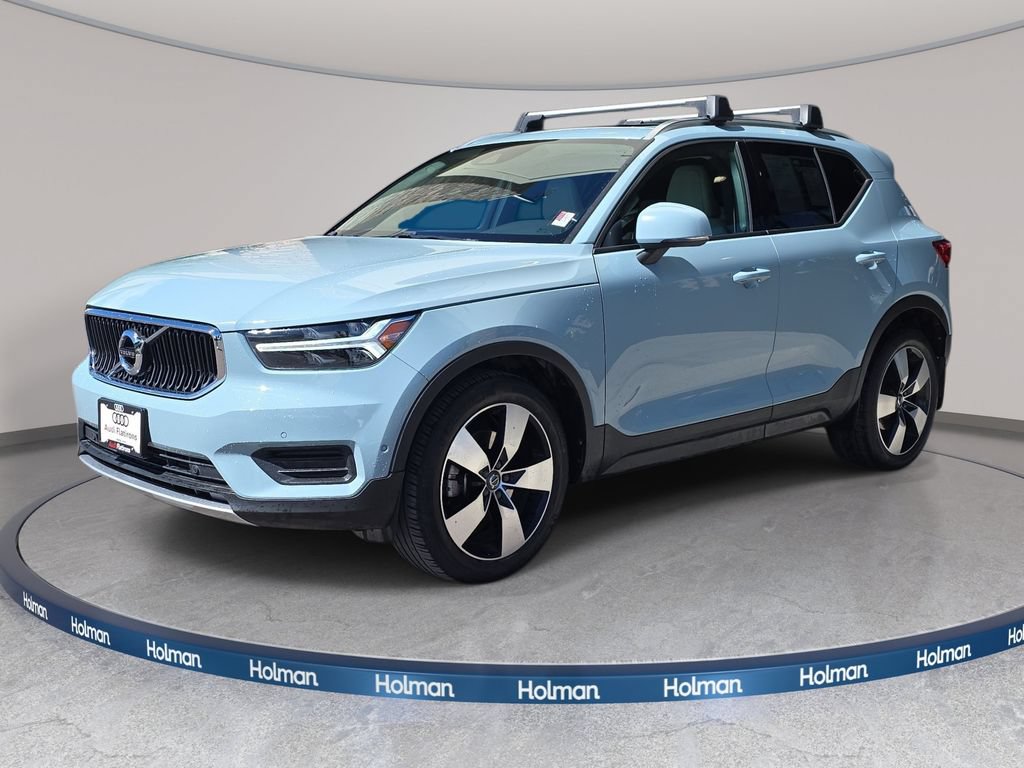 Used 2019 Volvo XC40 T5 Momentum