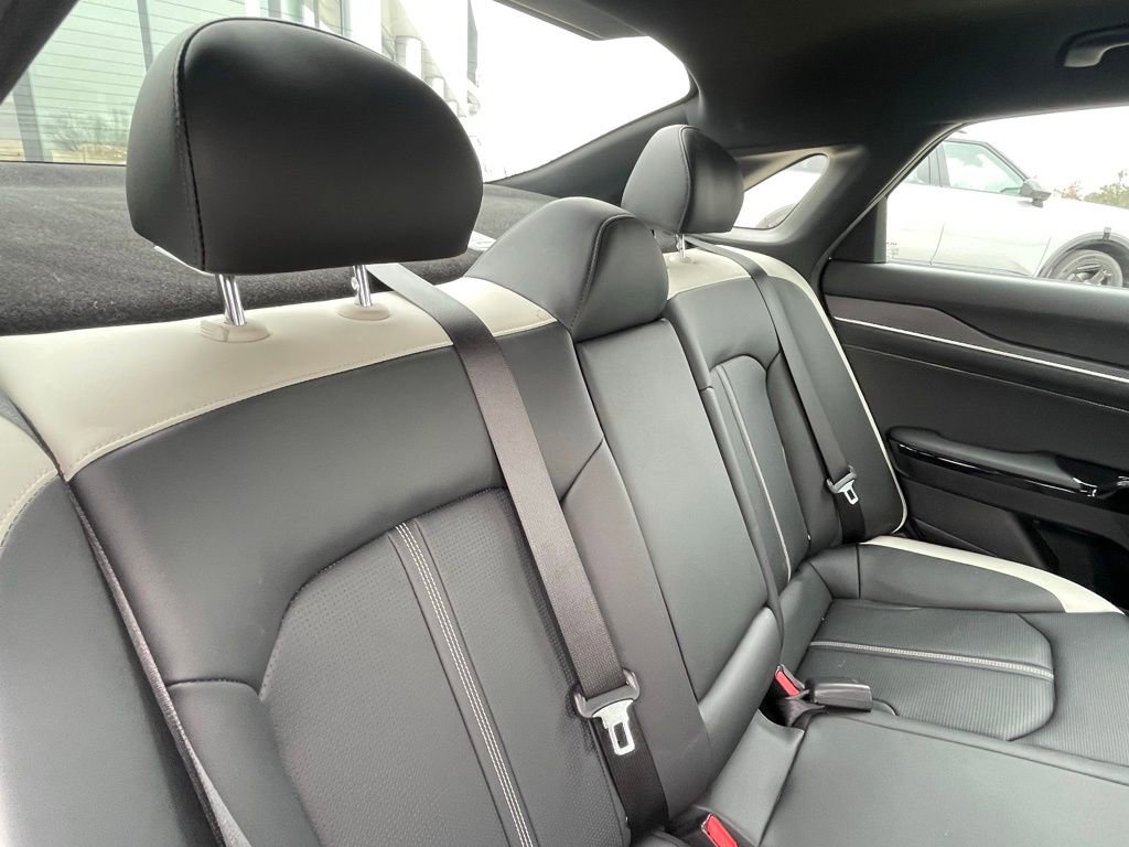Certified 2025 Kia K5 GT-Line image 28