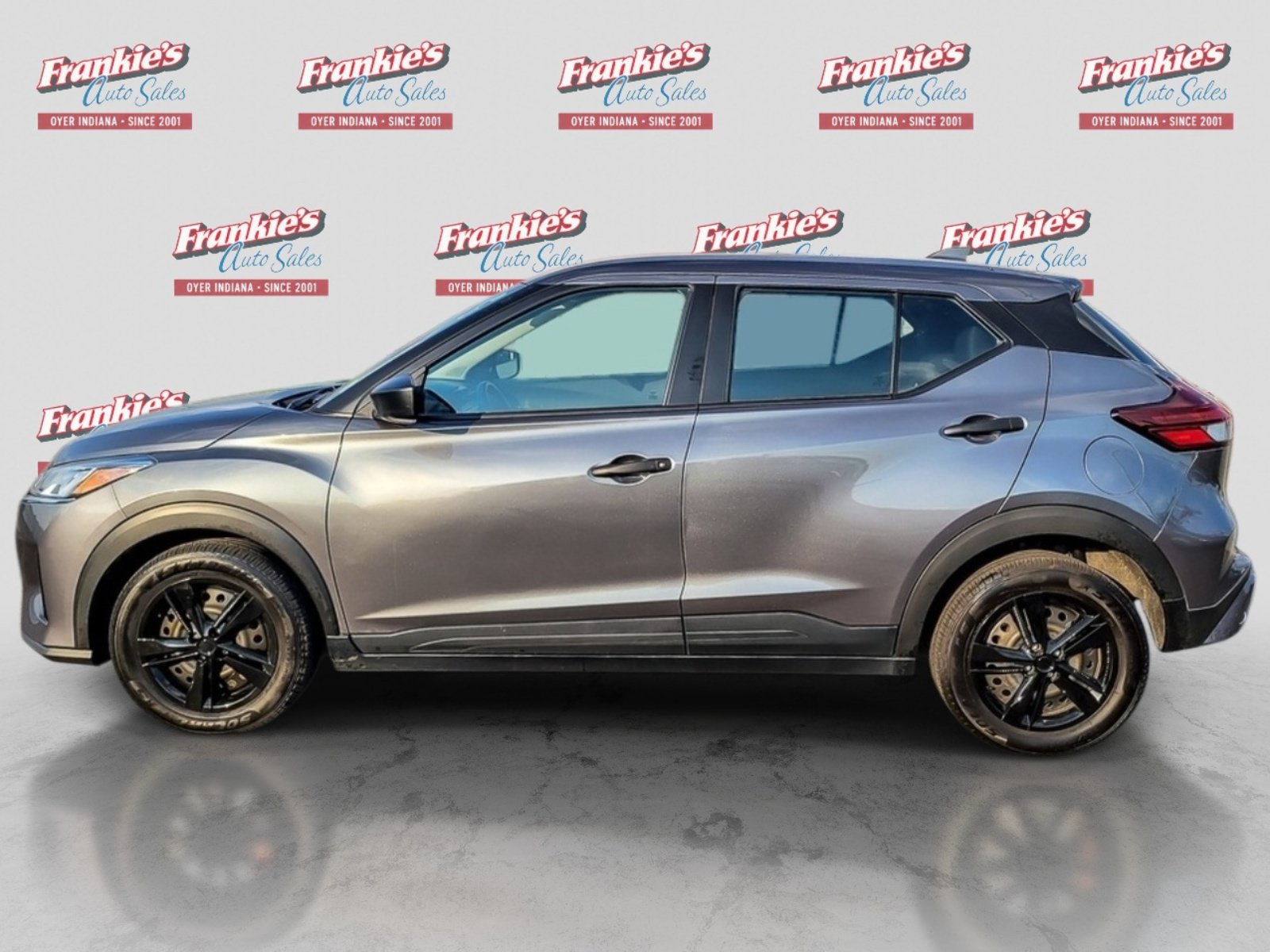 Used 2024 Nissan Kicks S FWD image 2