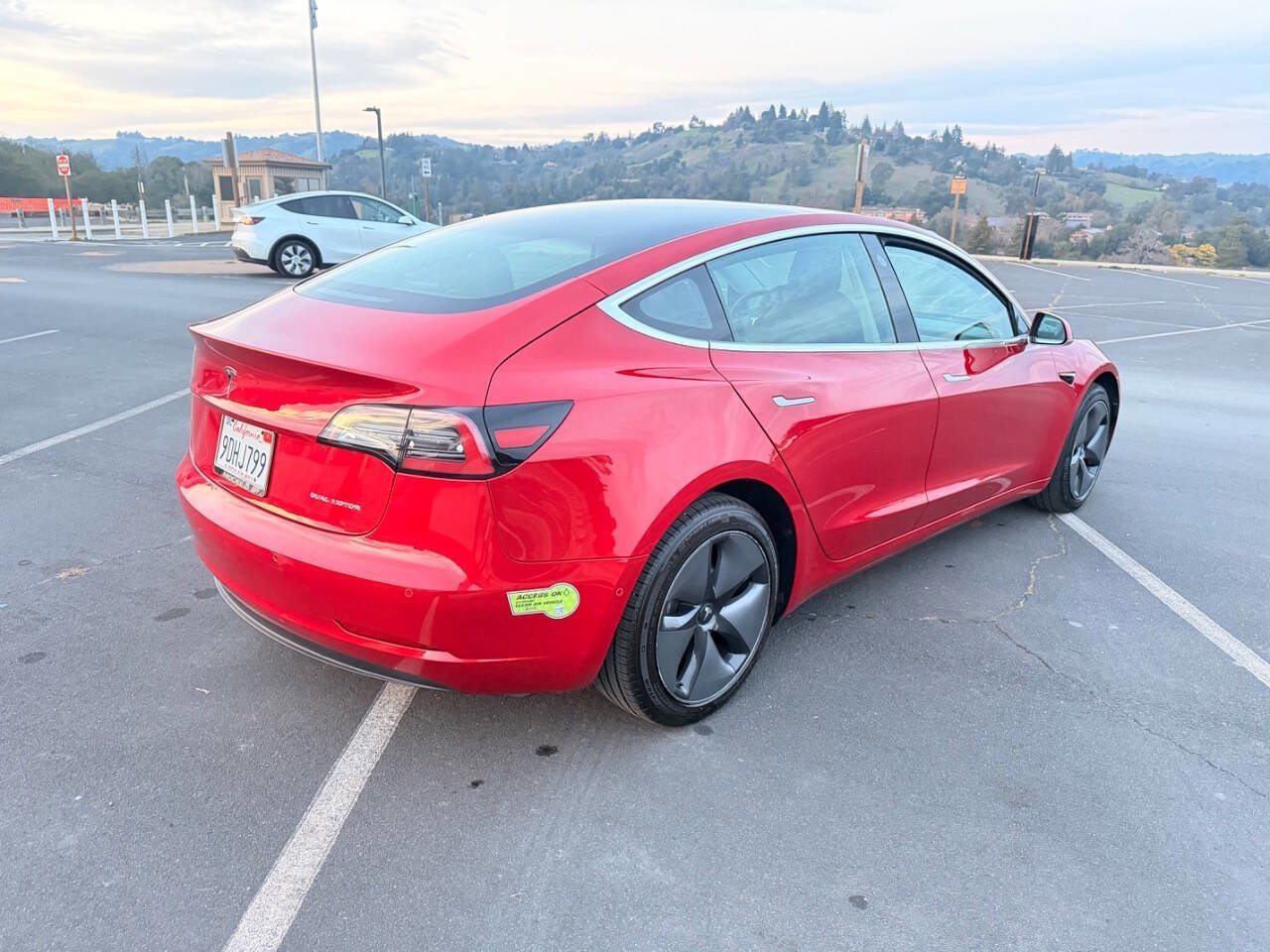 Used 2018 Tesla Model 3 Long Range image 5