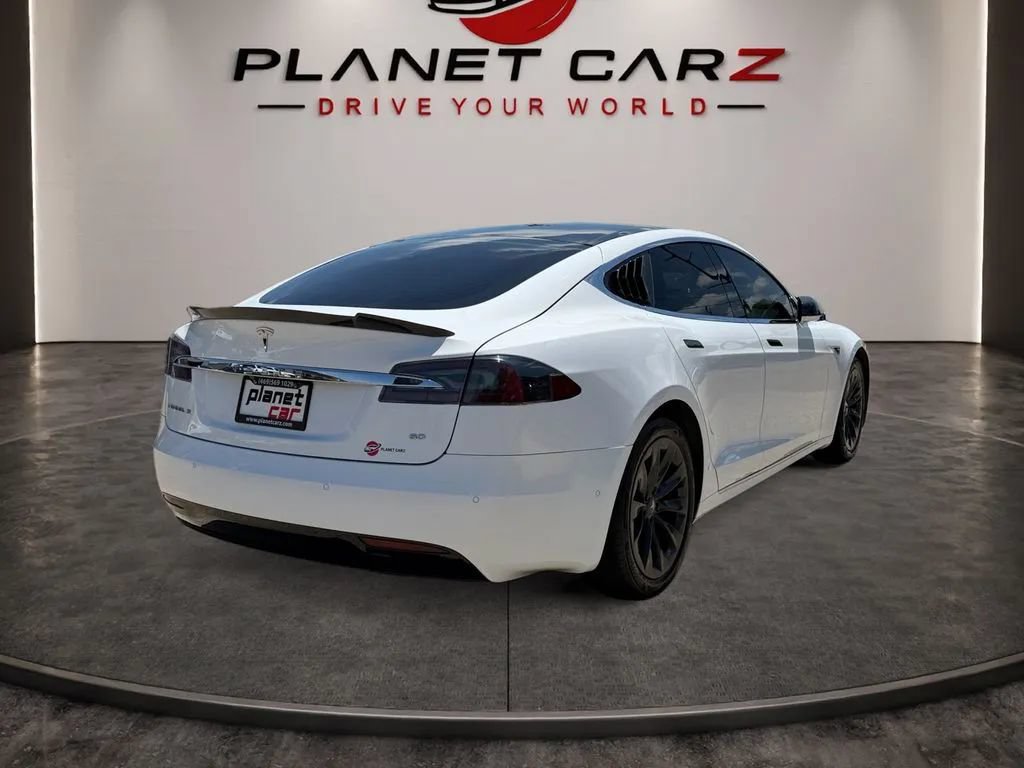 Used 2016 Tesla Model S 60 RWD image 5