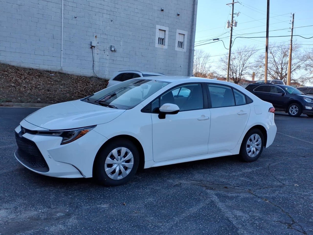 Used 2020 Toyota Corolla L FWD image 8