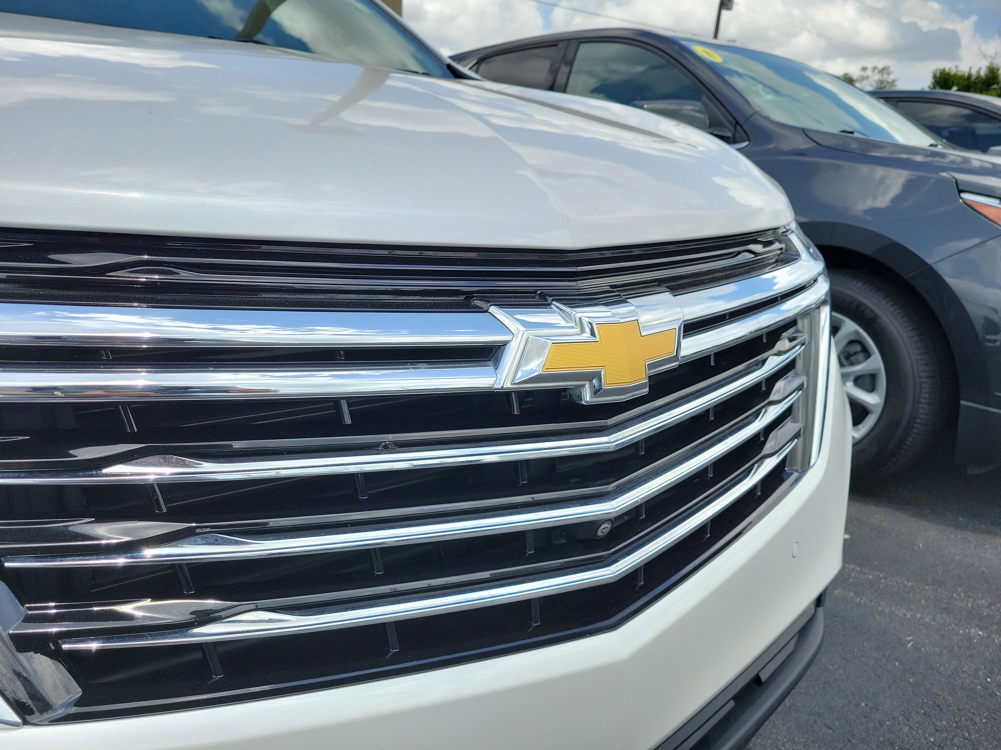 Used 2023 Chevrolet Equinox Premier FWD image 28