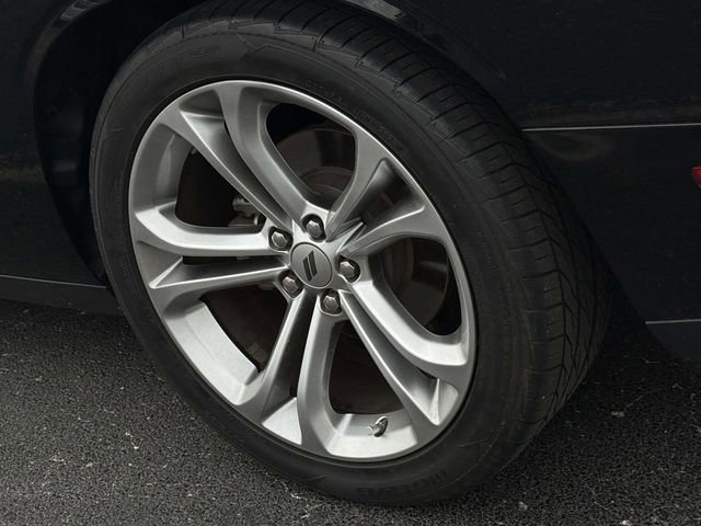 Used 2022 Dodge Challenger R/T w/ Shaker Package image 10