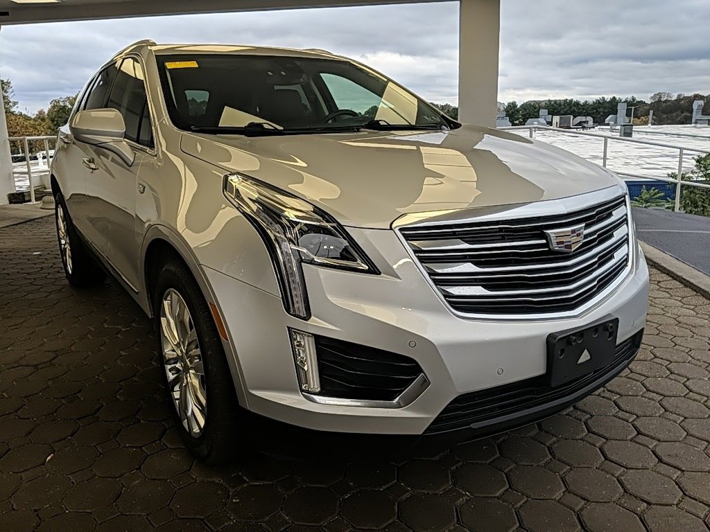 Used 2019 Cadillac XT5 Premium Luxury image 3