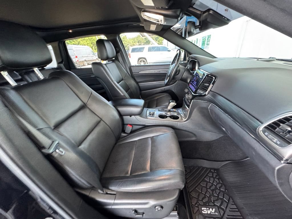 Used 2021 Jeep Grand Cherokee Limited w/ Luxury Group II AWD/4WD image 16
