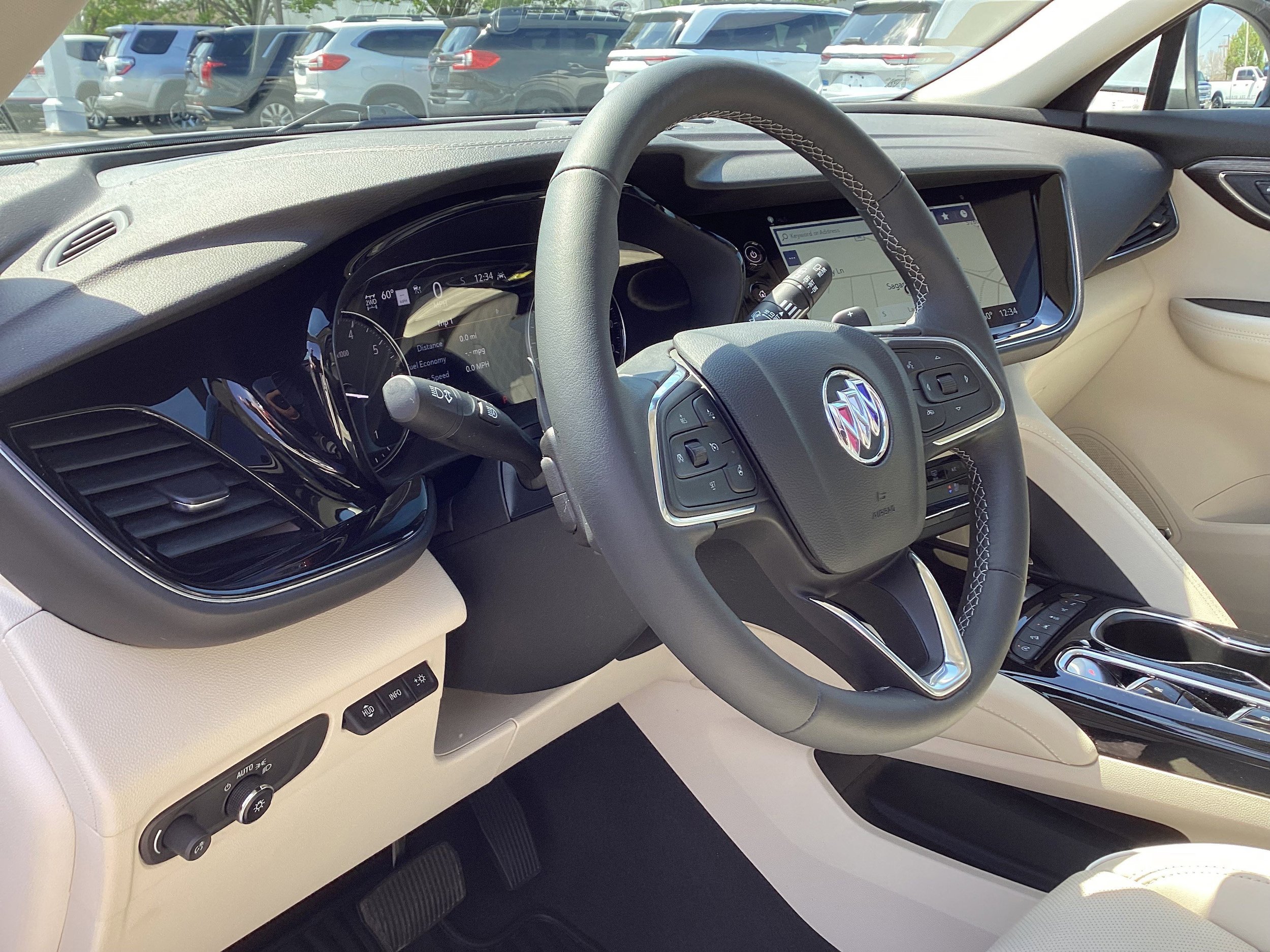 Used 2023 Buick Envision Avenir image 12