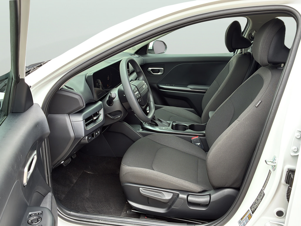 New 2026 Kia K4 FWD image 11